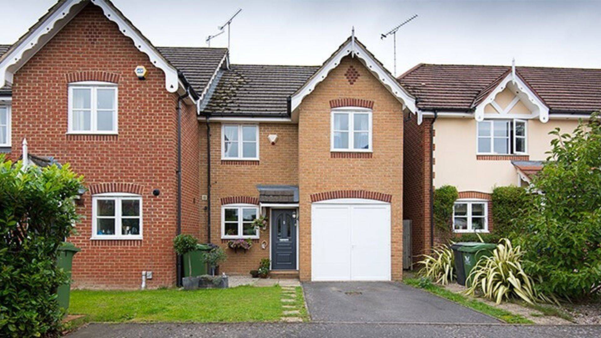 Garage Doors in Addlestone